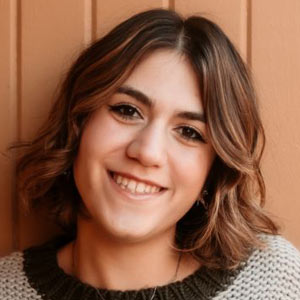 Zoe Ana Trakas headshot